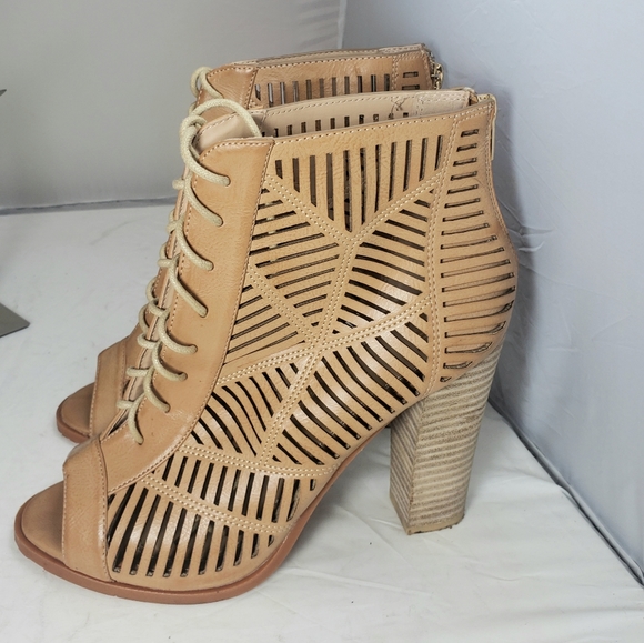 Chelsea Moreland Booties - Picture 3 of 8